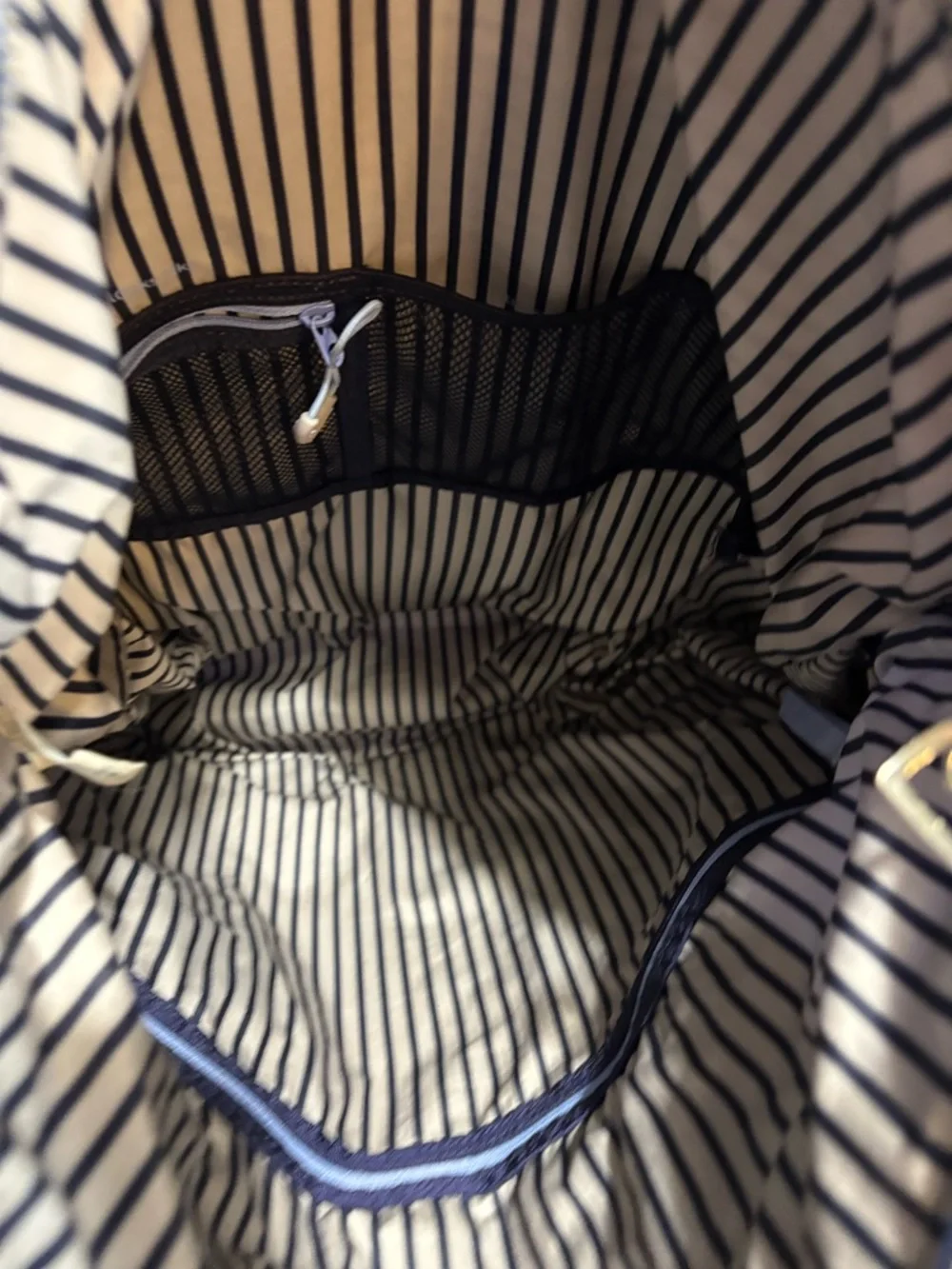 Lululemon Flow and Go Tote
Lavender Dusk - Picture 3 of 9